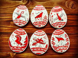 ДИСТАНЦИОННОЕ обучение. В учебном объединении «Декоративно-прикладное искусство»  украсили яйца в стиле мезенской росписи 21 апреля