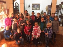 Для учащихся учебных объединений «Юные краеведы» и «Экологи-краеведы» в Крымском этнографическом музее была проведена учебная интерактивная экскурсия