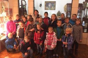 Для учащихся учебных объединений «Юные краеведы» и «Экологи-краеведы» в Крымском этнографическом музее была проведена учебная интерактивная экскурсия
